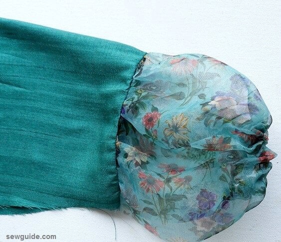 sew the sides of the puffy sleeve