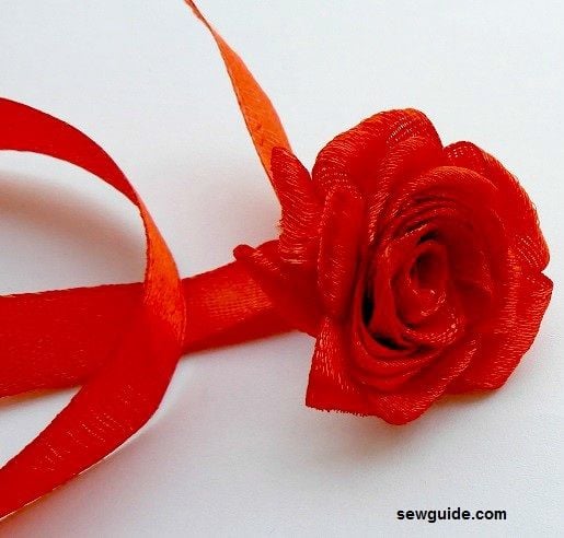 make ribbon rose