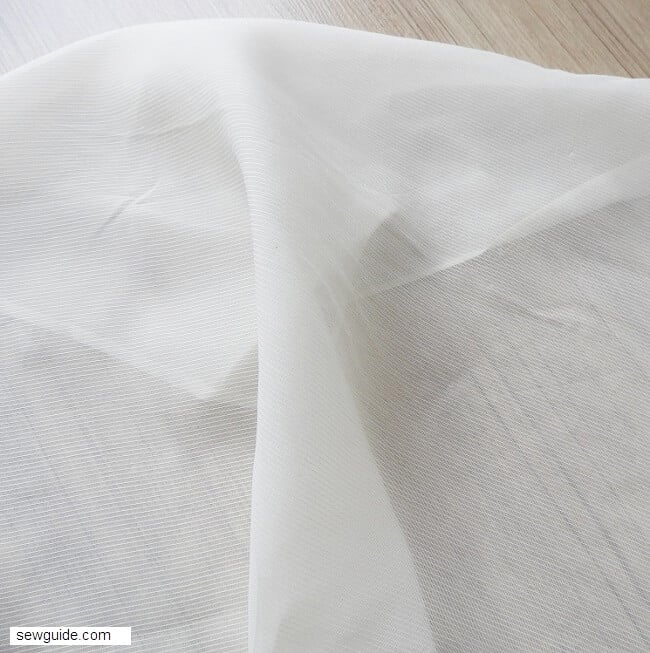 thin lightweight fabrics made of viscose fibers
